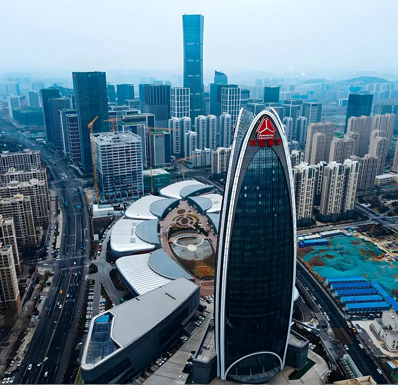 Skyond 生产基地与现代仓储
